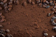 Kakaopulver und Kakaobohnen Hintergrund Textfreiraum