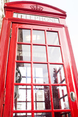 Fototapete - Phone cabine in London