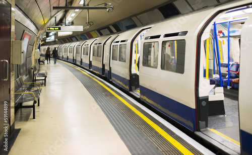 Naklejka dekoracyjna Underground in London