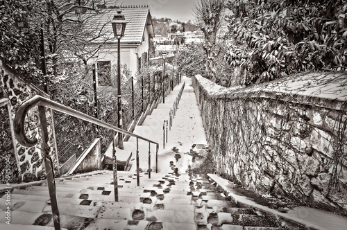 Naklejka na szybę Paris sous la neige, style vintage