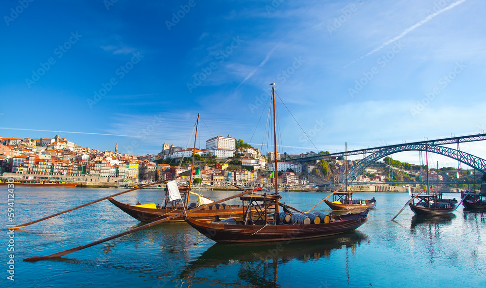 Ancient Boat in Oporto, in which was used to transport the Port - obrazy, fototapety, plakaty 