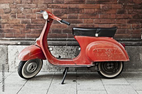 Naklejka na drzwi Vespa Motorroller Kult