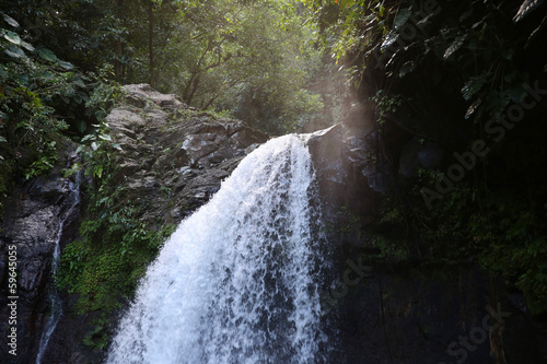 Board z aluminiowym obramowaniem Saut de la lezarde wodospady na wyspie French West Indies
