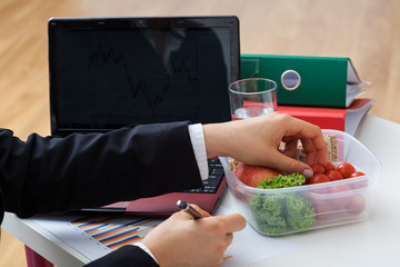 Canvas Print - Light fresh meal at office