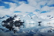 反射する南極