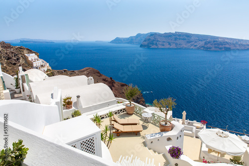 Board z aluminiowym obramowaniem Widok miasta fira - wyspa santorini, Kreta, Grecja.