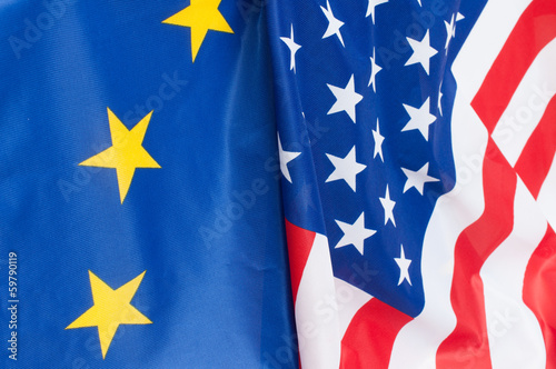 Board z aluminiowym obramowaniem USA i Europa