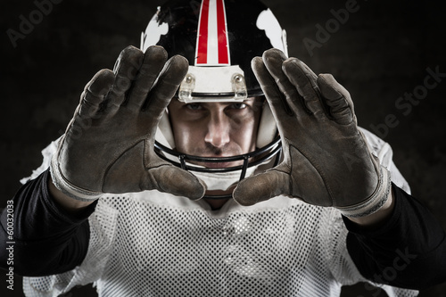 Foto-Plissee - Portrait of american football player (von guerrieroale)