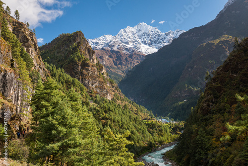 Fotoboard na płycie Dolina blisko phakdingu, himalaya, nepal