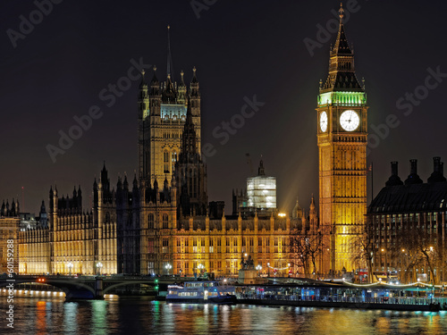 Fototapeta na wymiar Westminster palace and Big Ben at night, London, december 2013