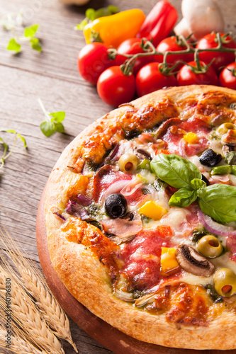 Tapeta ścienna Świeża pizza