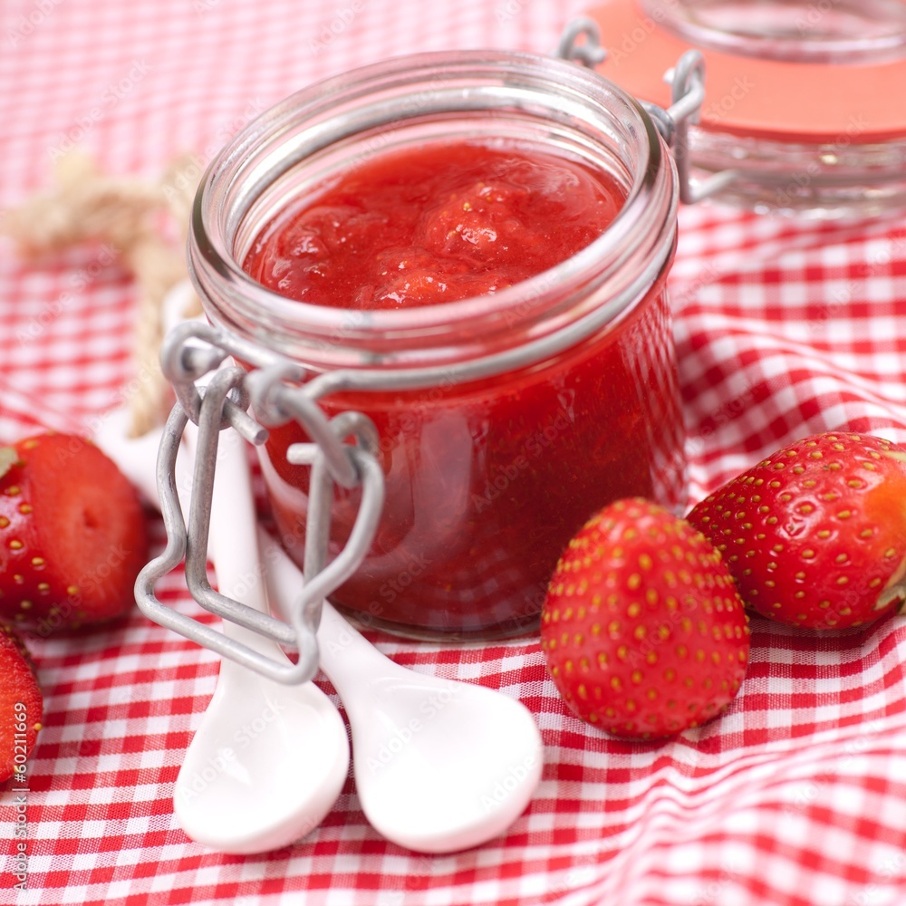 Stock-Foto „Erdbeermarmelade“ | Adobe Stock