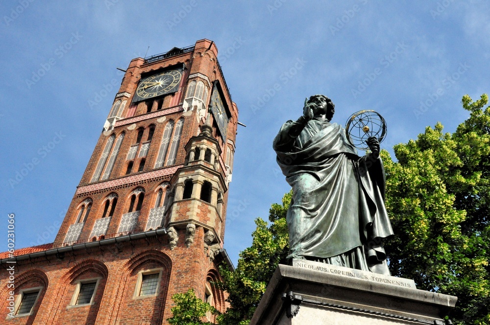 Nicolaus Copernicus monument in Torun, Poland - obrazy, fototapety, plakaty 