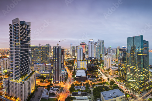 Plakat na papierze fotorealistycznym Miami panoramę centrum ptaka z lotu ptaka