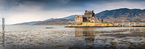 Obraz na płótnie canvas trzyczęściowy "tryptyk" Szkocja eilean donan castle highlands