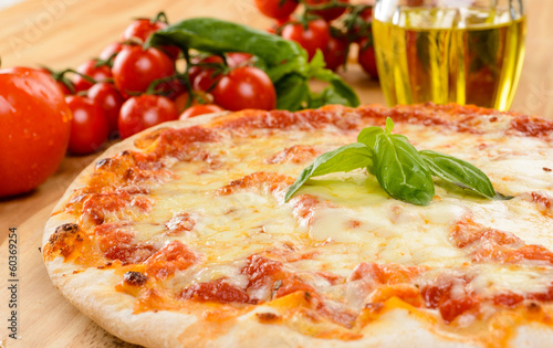 Tapeta ścienna Pizza margherita, zbliżenie, selektywne focus