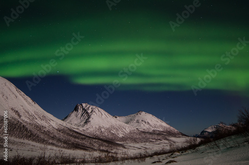 Tapeta ścienna Aurora na księżycu