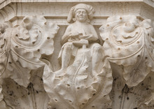 Ornate column capital at Doge's Palace, Venice