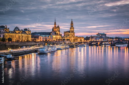 Obraz w ramie Dresden, Germany on the Elbe River