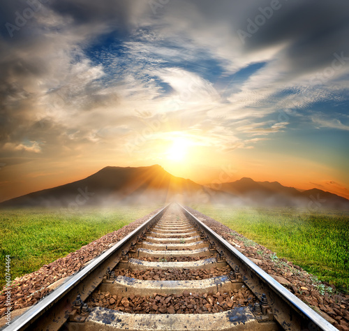 Naklejka na szybę Railroad to the mountains