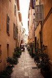 Fototapeta Perspektywa 3d - Street in Saint Tropez