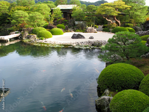 Naklejka samoprzylepna Muzeum sztuki adachi w Japonii