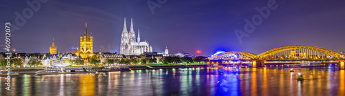 Doppelrollo mit Motiv - Cologne, Germany Panorama (von SeanPavonePhoto)