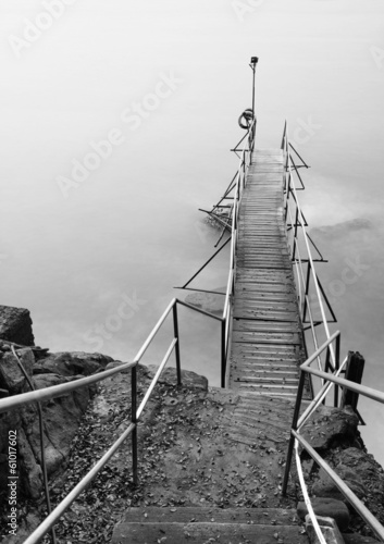 Obraz w ramie Wooden Jetty and seascape