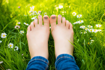 Wall Mural - spring feet