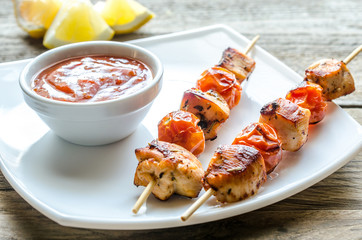 Wall Mural - Grilled chicken skewers with cherry tomatoes