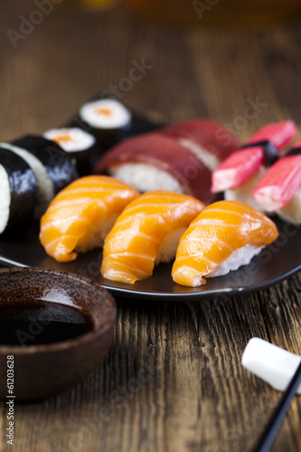 Tapeta ścienna Azja i jedzenie na sushi