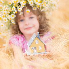 Wall Mural - Child in spring