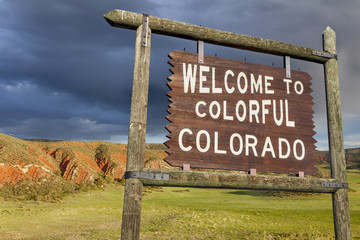 welcome to Colorado sign