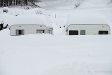 Trailer Caravan Roulotte Covered By Snow