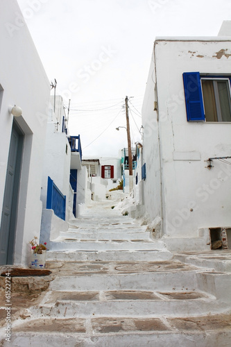 Board z aluminiowym obramowaniem Mała aleja mykonos.
