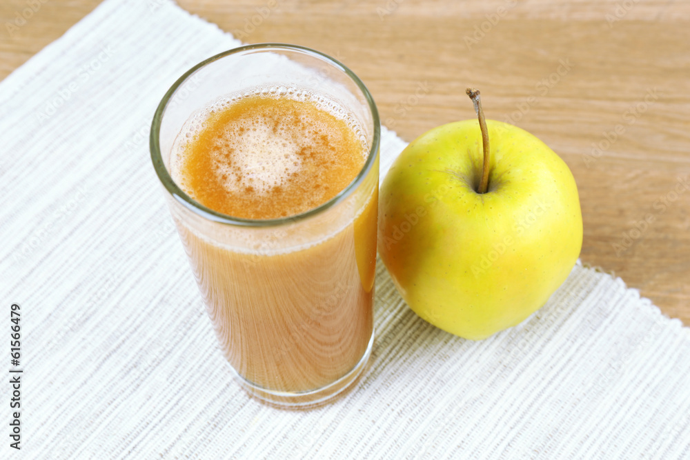 Healthy fresh juice of apples close up