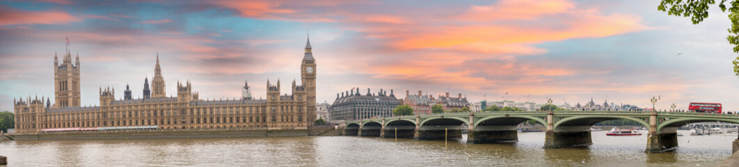 Sticker - London at dusk. Autumn sunset over Westminster Bridge