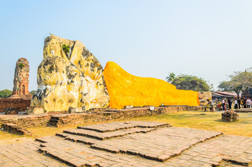 Wall Mural - Buddha sleep statue in wat lokayasutharam temple in at ayutthaya