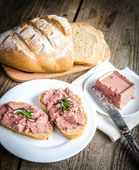 Canvas Print - Wholewheat sandwiches with liver pate