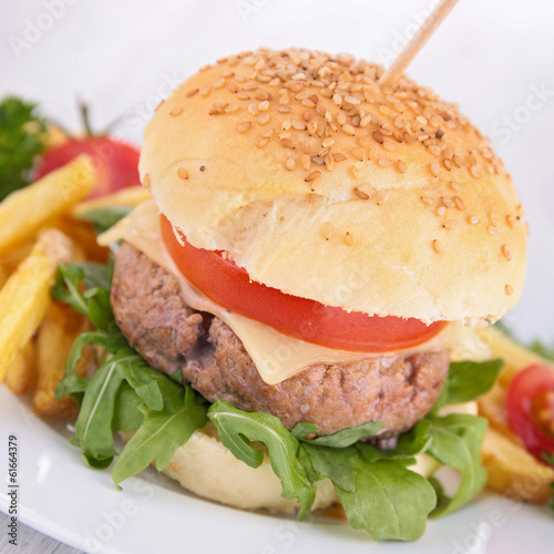 Naklejka samoprzylepna Hamburger i frytki