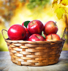 Wall Mural - Fresh apples in basket
