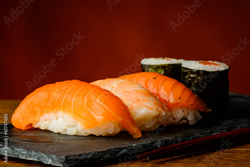 Tapeta ścienna Maki i nigiri sushi