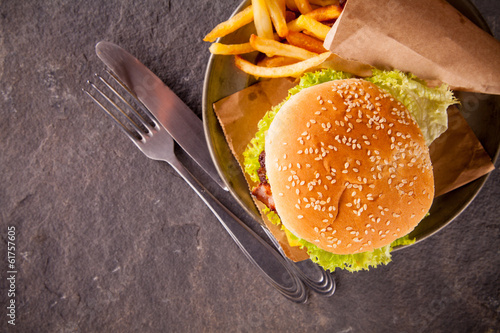 Naklejka samoprzylepna Świeży hamburger