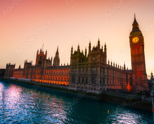 Obraz na płótnie canvas trzyczęściowy "tryptyk" Big ben, dom parlamentu i most Westminster