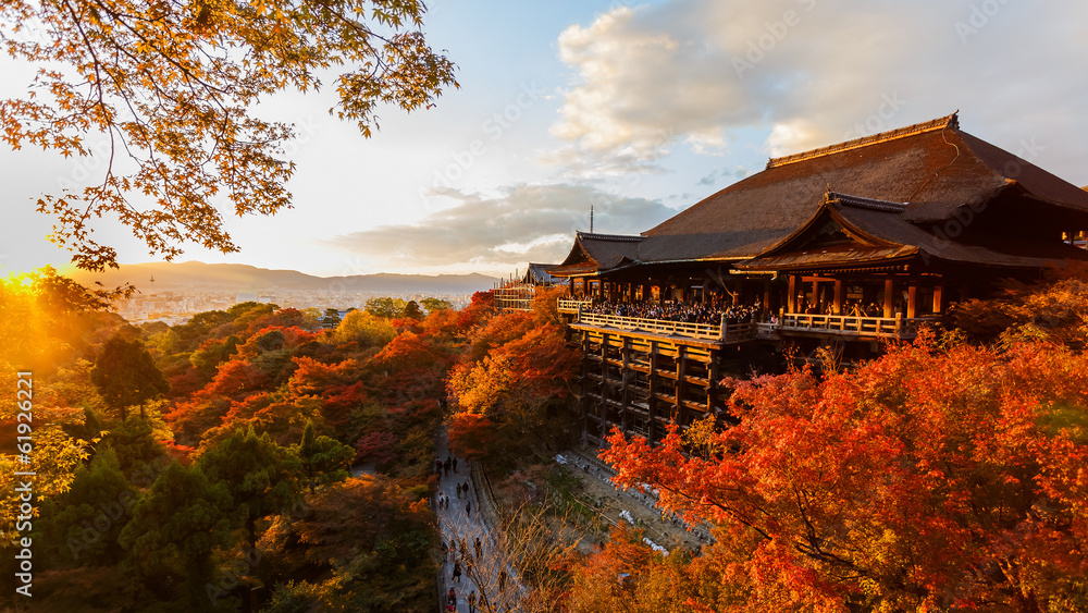 Kiyomizu-dera temple in Kyoto - obrazy, fototapety, plakaty 
