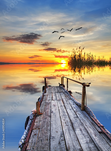 Fototapeta na wymiar la tranquilidad de un amanecer