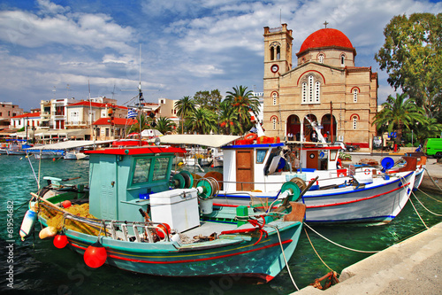 Obraz na płótnie canvas Malarskie idylliczne wyspy greckie - aegina