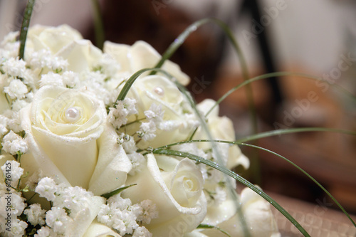 Bouquet Sposa Rose Bianche.Bouquet Da Sposa Di Rose Bianche Buy This Stock Photo And