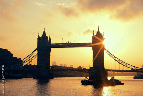 Naklejka samoprzylepna Tower Bridge Londyn