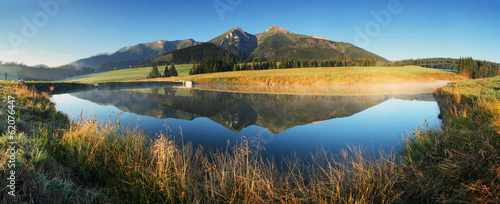 Dekoracja na wymiar  panorama-gorskiego-jeziora-slowacja-tatry-o-wschodzie-slonca